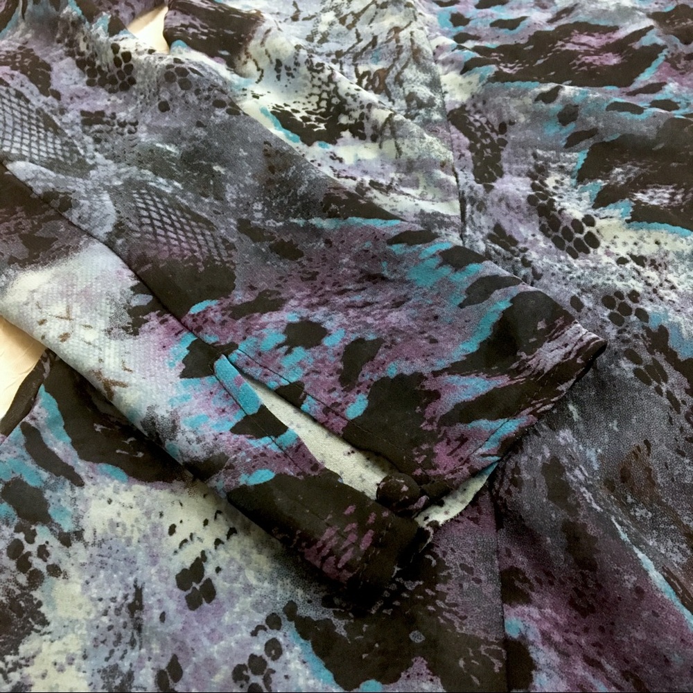 CAbi Button up Blouse - Picture 4 of 5